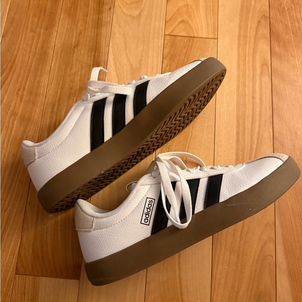 Adidas Sambae Sneakers Black on White